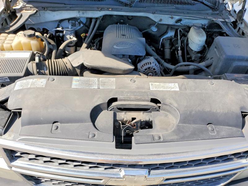 Photo 11 from auction – 2005 CHEVROLET SILVERADO with VIN 1GCHC29U15E316786