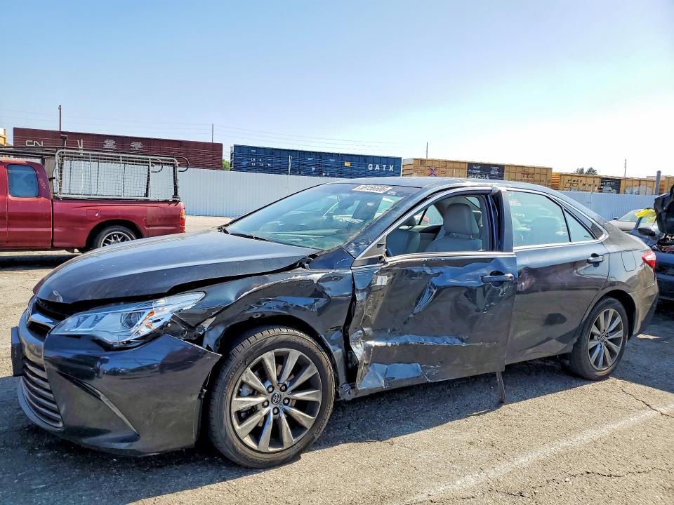 TOYOTA CAMRY 2016 with VIN 4T1BK1FKXGU030526 - Photo from auction