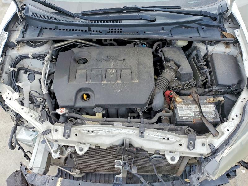 Снимка 11 от търг – 2018 TOYOTA COROLLA с VIN 5YFBURHEXJP780873