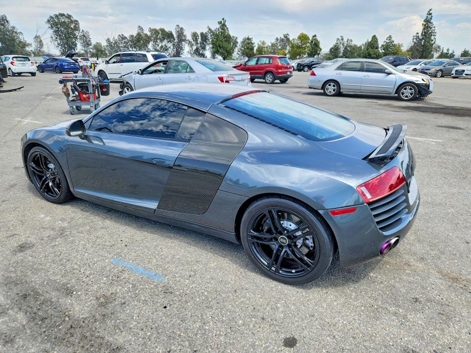 Photo 2 from auction – 2011 AUDI R8 with VIN WUAAUAFG9BN001627