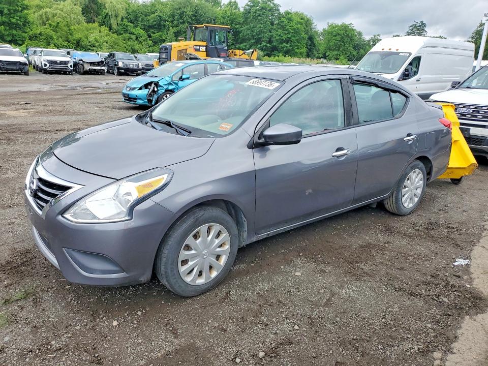 2017 NISSAN VERSA