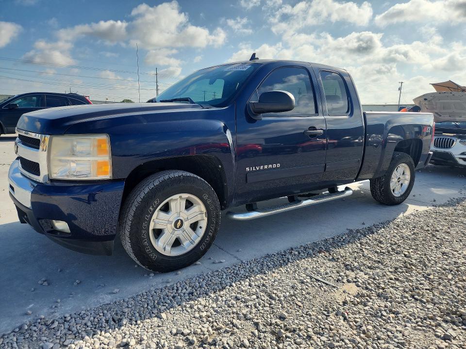 Photo 1 from auction – 2011 CHEVROLET SILVERADO with VIN 1GCRKSE39BZ455380
