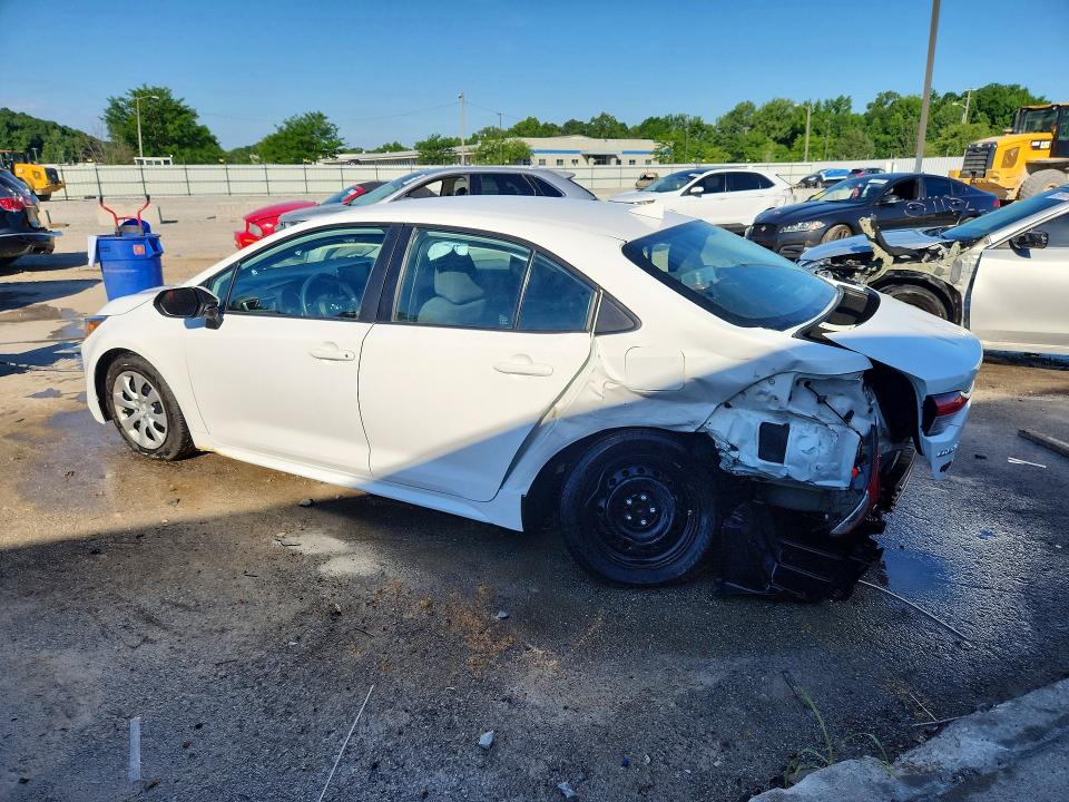 Photo 2 from auction – 2021 TOYOTA COROLLA with VIN 5YFEPMAE8MP224504