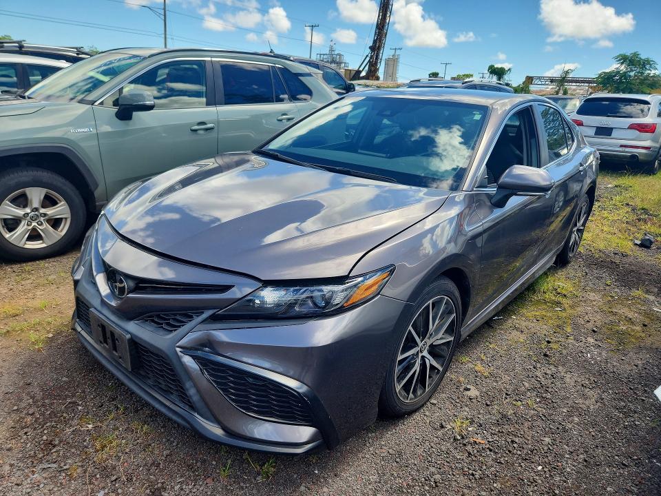TOYOTA CAMRY 2022 with VIN 4T1T11AK9NU693369 - Photo from auction