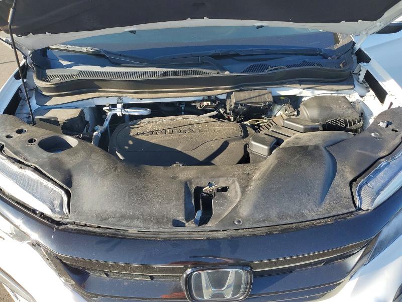 Фото 12 с аукциона – 2021 HONDA PILOT с VIN 5FNYF5H20MB030255