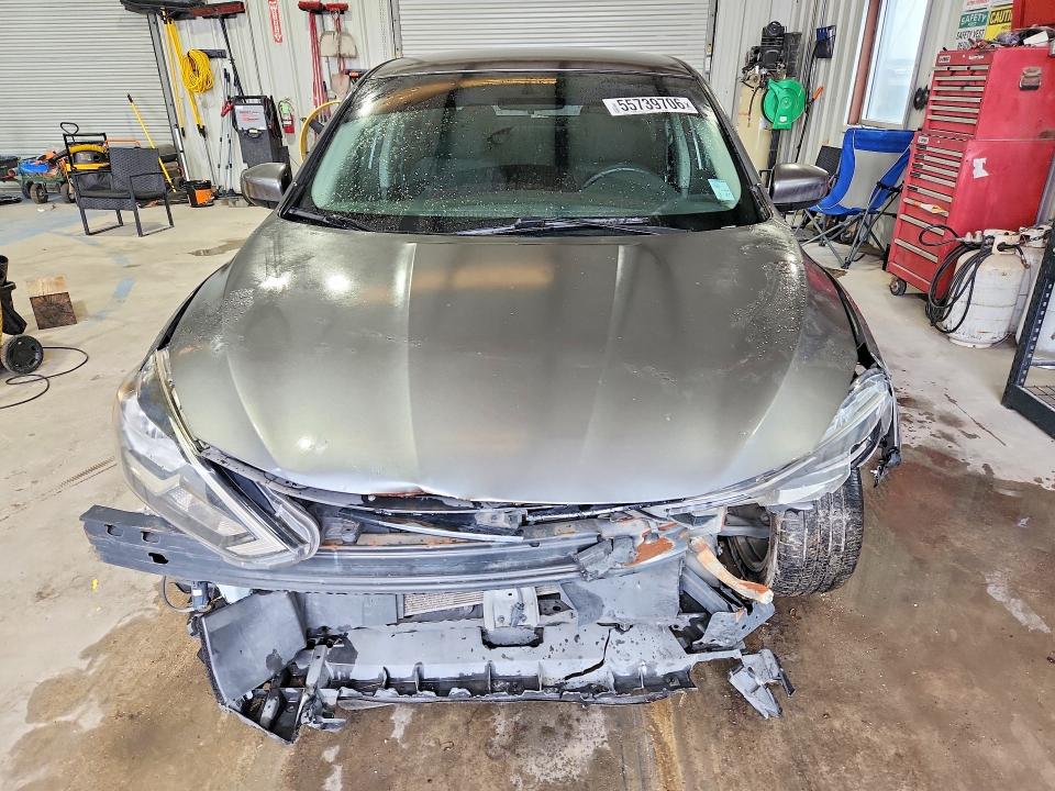 Photo 5 from auction – 2019 NISSAN SENTRA with VIN 3N1AB7AP2KY229407