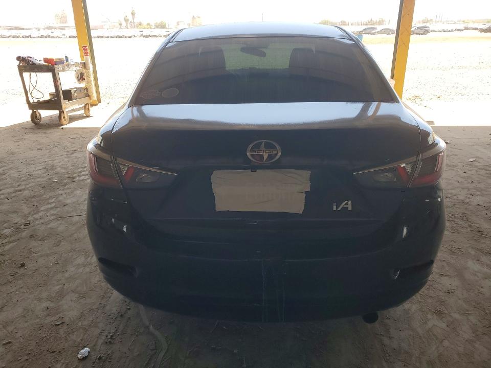Foto 6 de la subasta – 2016 SCION IA con VIN 3MYDLBZV4GY100736