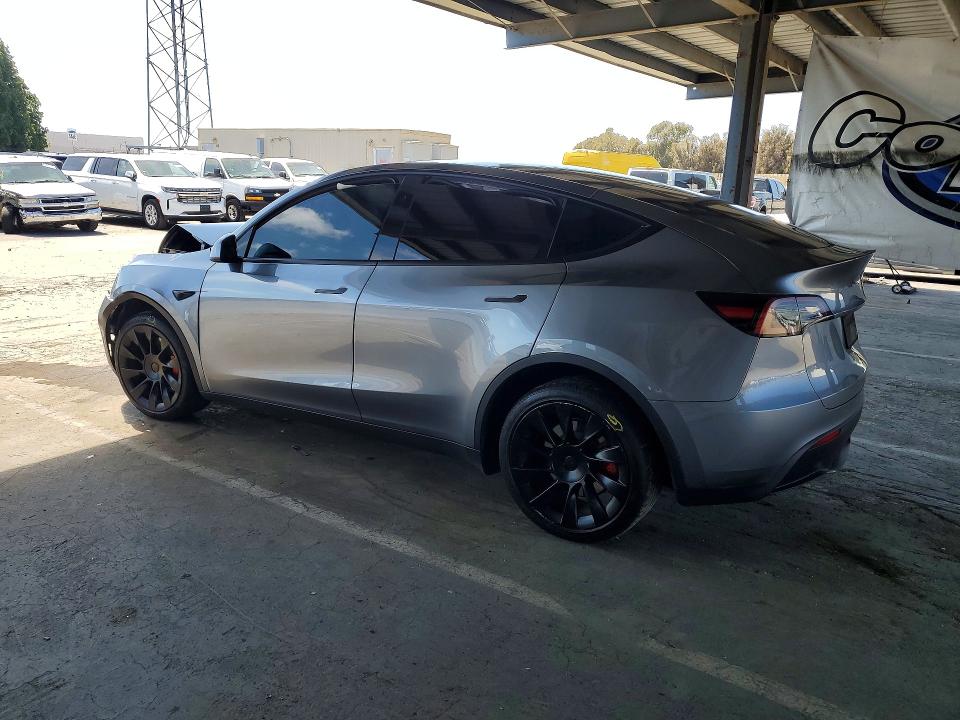Photo 2 from auction – 2024 TESLA MODEL Y with VIN 7SAYGDEE4RF154724