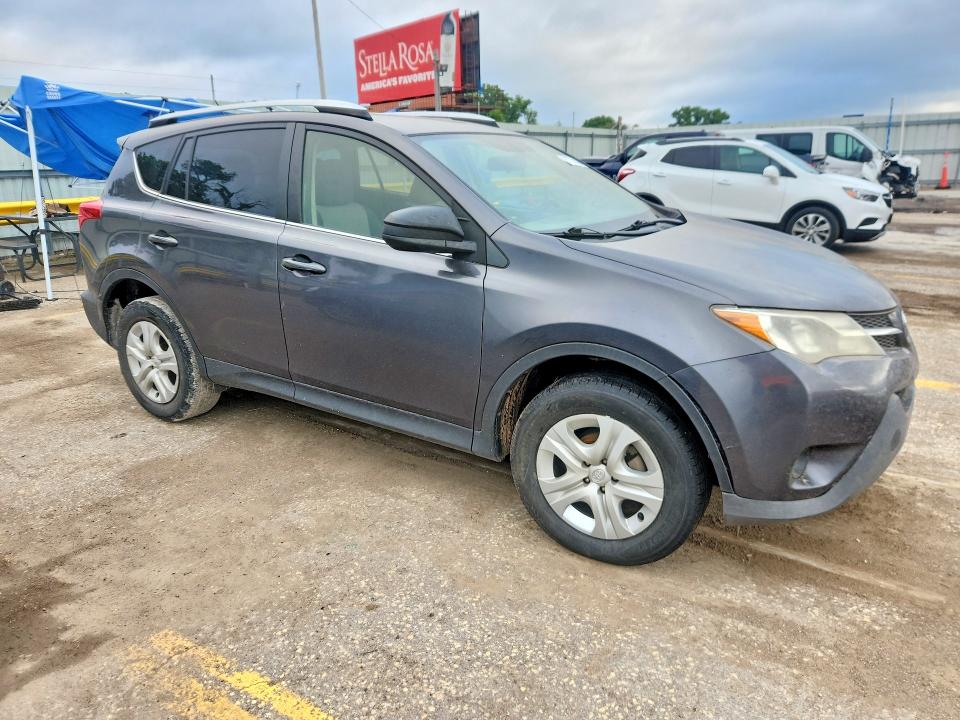 Photo 4 from auction – 2015 TOYOTA RAV4 with VIN JTMZFREV7FJ059595