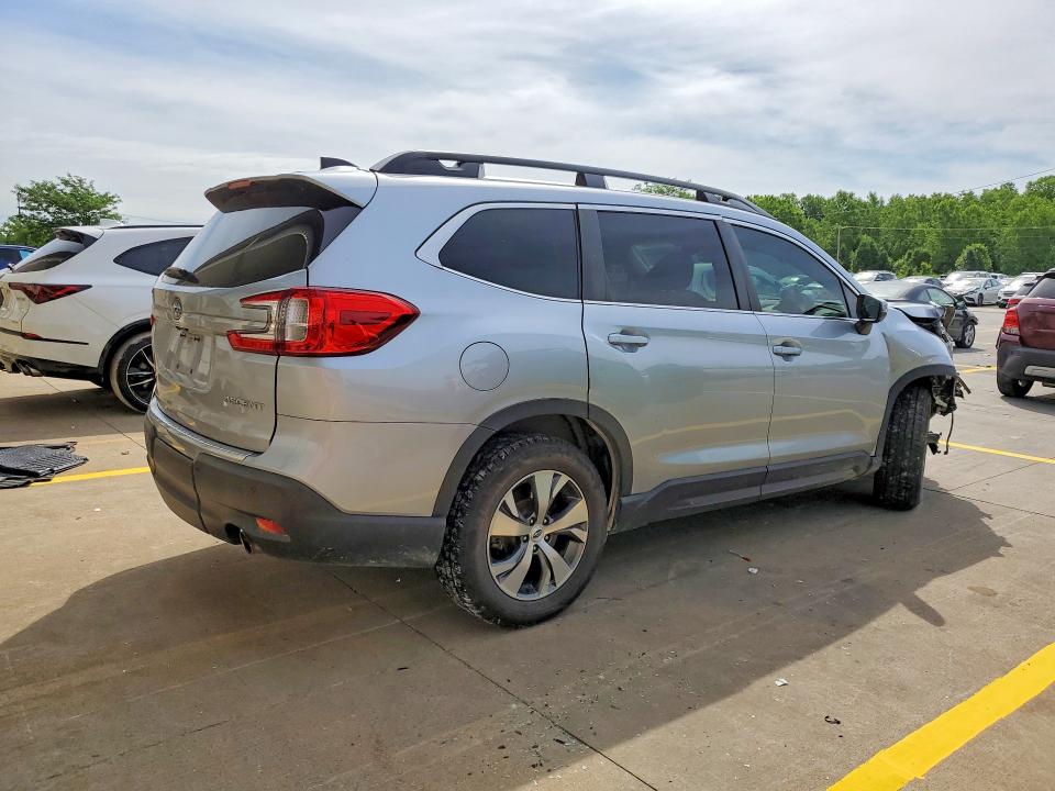 Photo 3 from auction – 2023 SUBARU ASCENT with VIN 4S4WMACD4P3461645