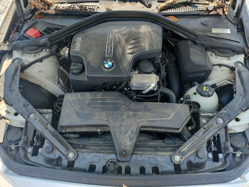 Photo 11 from auction – 2016 BMW 228 with VIN WBA1K9C59GV322947