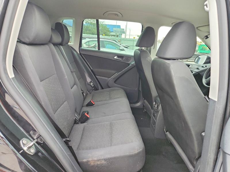 Photo 11 from auction – 2012 VOLKSWAGEN TIGUAN with VIN WVGAV7AX7CW524852
