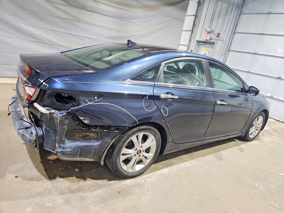Photo 3 from auction – 2012 HYUNDAI SONATA with VIN 5NPEC4AC8CH456025