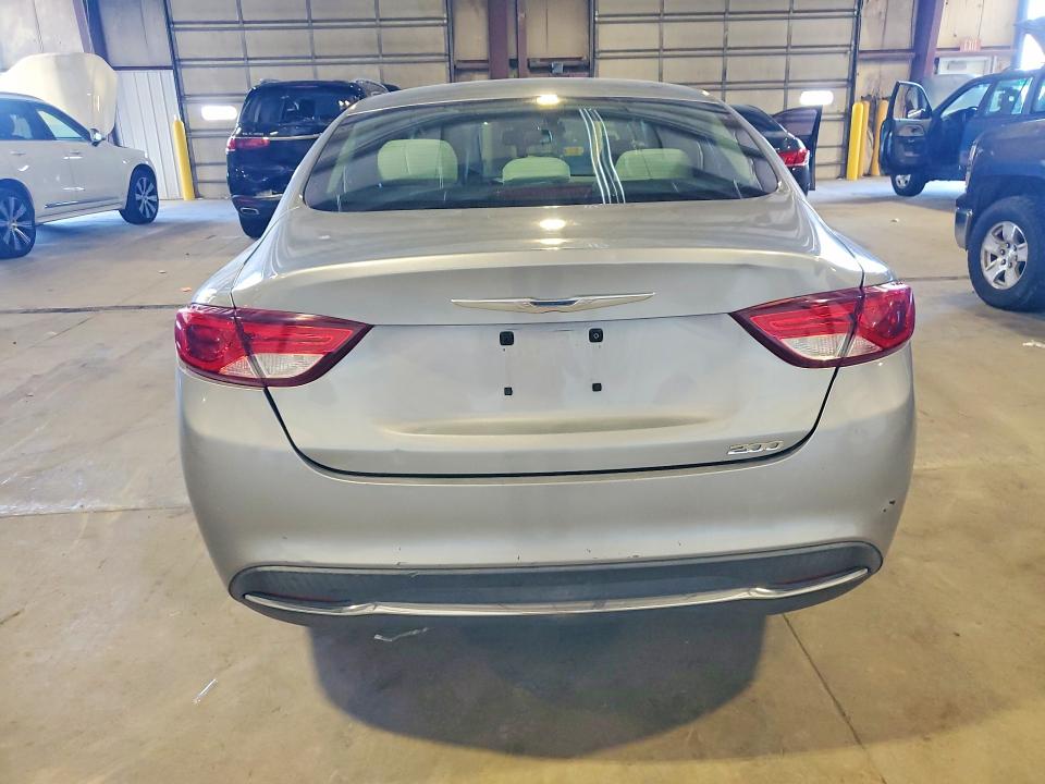 Photo 6 from auction – 2015 CHRYSLER 200 with VIN 1C3CCCAB1FN567887