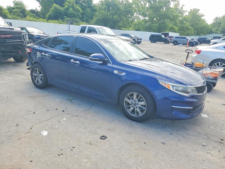 Photo 4 from auction – 2018 KIA OPTIMA with VIN 5XXGT4L33JG234832