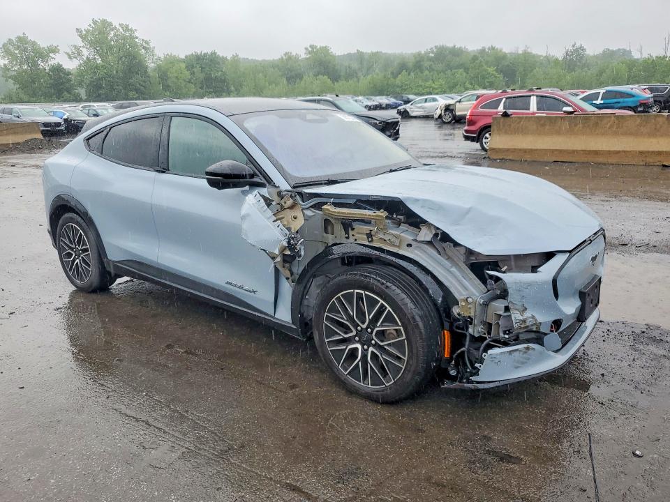Photo 4 from auction – 2024 FORD MUSTANG MACH-E with VIN 3FMTK3SU6RMA14936
