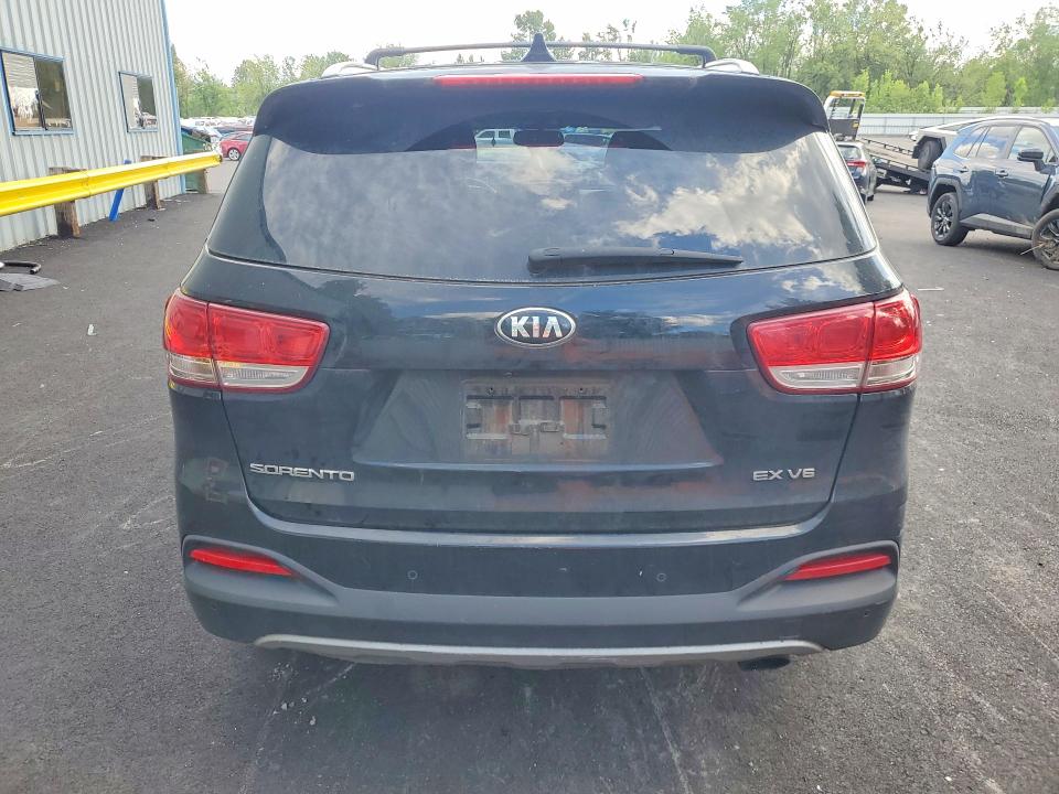 Фото 6 с аукциона – 2016 KIA SORENTO с VIN 5XYPHDA58GG133683