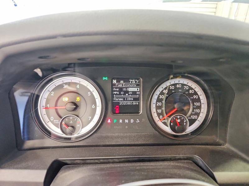 Photo 9 from auction – 2015 RAM 1500 with VIN 1C6RR6KT5FS668839