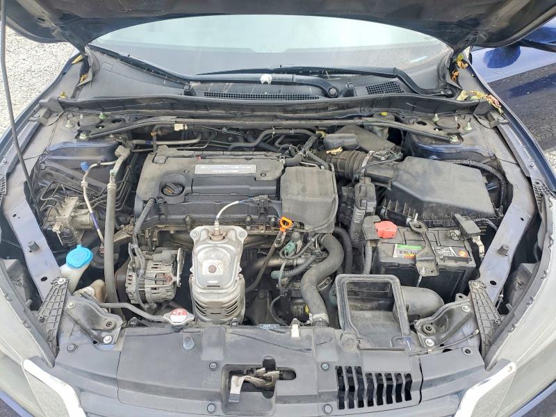 Photo 11 from auction – 2015 HONDA ACCORD with VIN 1HGCR2F77FA205161