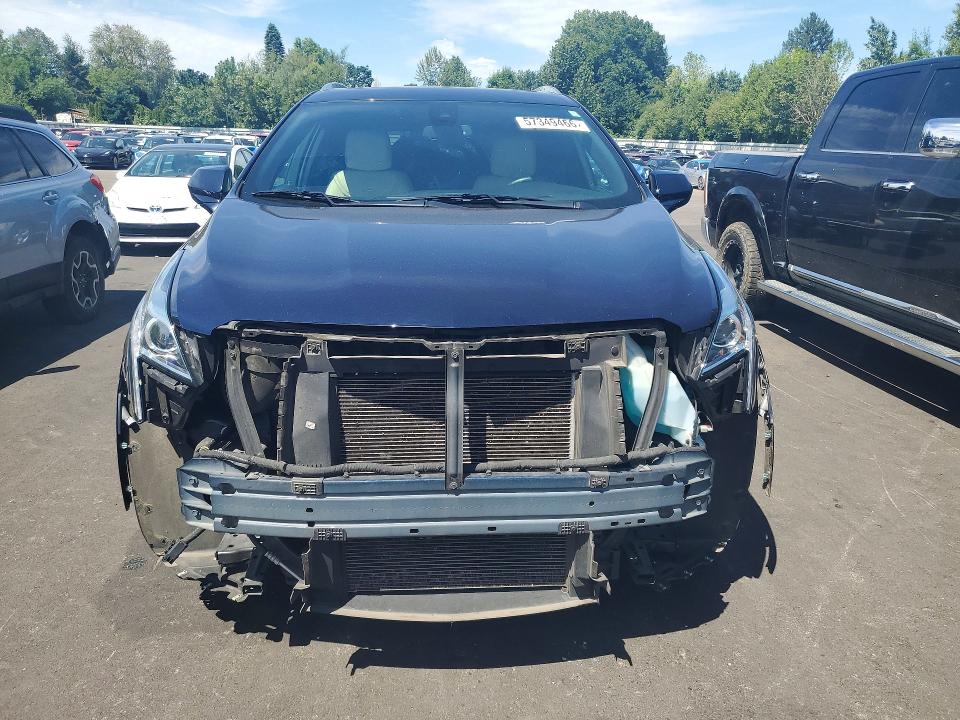 Photo 5 from auction – 2017 CADILLAC XT5 with VIN 1GYKNBRS7HZ190441