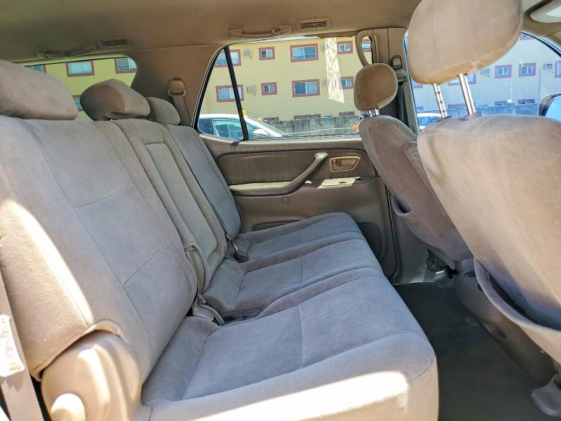 Photo 11 from auction – 2003 TOYOTA SEQUOIA with VIN 5TDZT34A83S145131