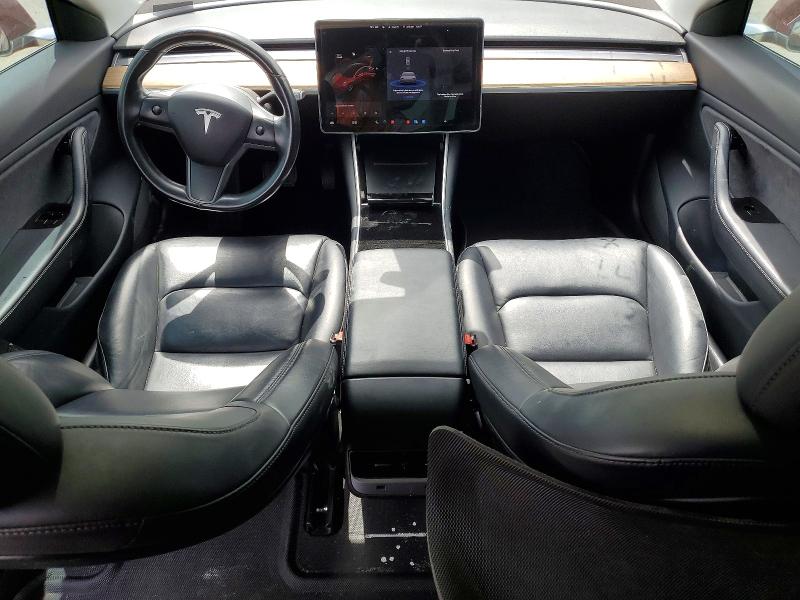 Photo 8 from auction – 2018 TESLA MODEL 3 with VIN 5YJ3E1EB3JF064177