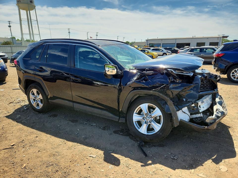 Photo 4 from auction – 2023 TOYOTA RAV4 with VIN 2T3P1RFV3PC328040