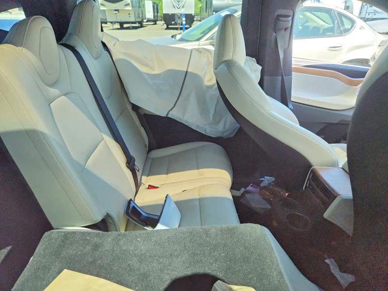 Photo 10 from auction – 2020 TESLA MODEL X with VIN 5YJXCDE20LF234006
