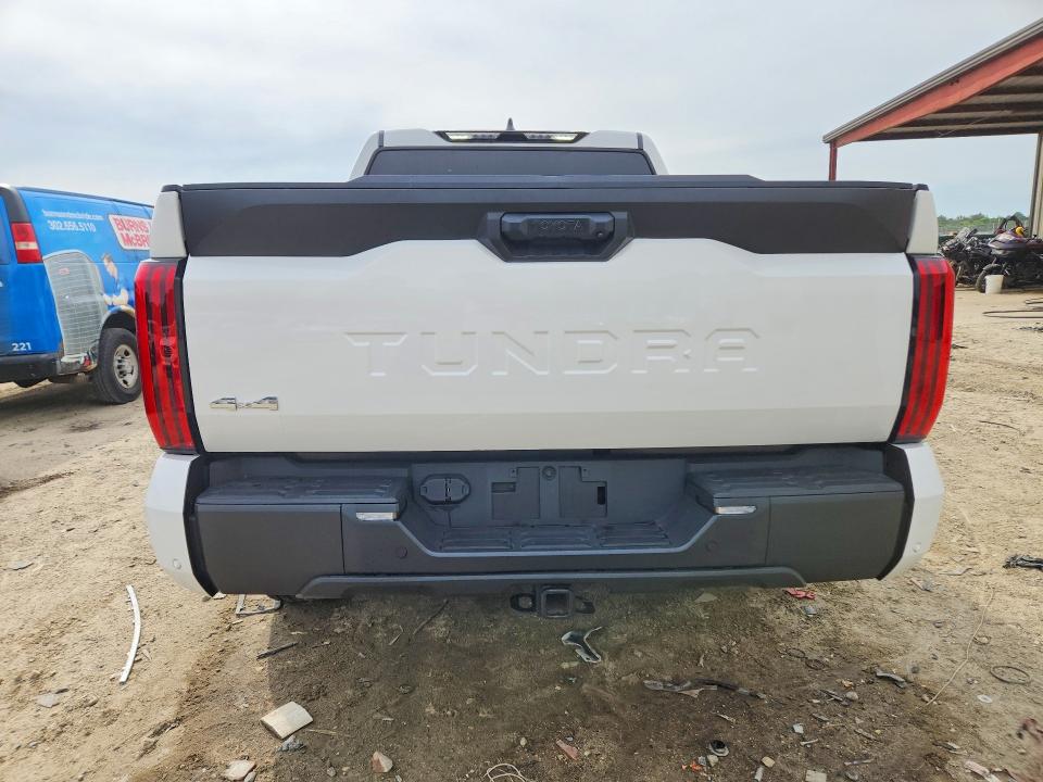 Photo 6 from auction – 2024 TOYOTA TUNDRA with VIN 5TFLA5DB7RX147584
