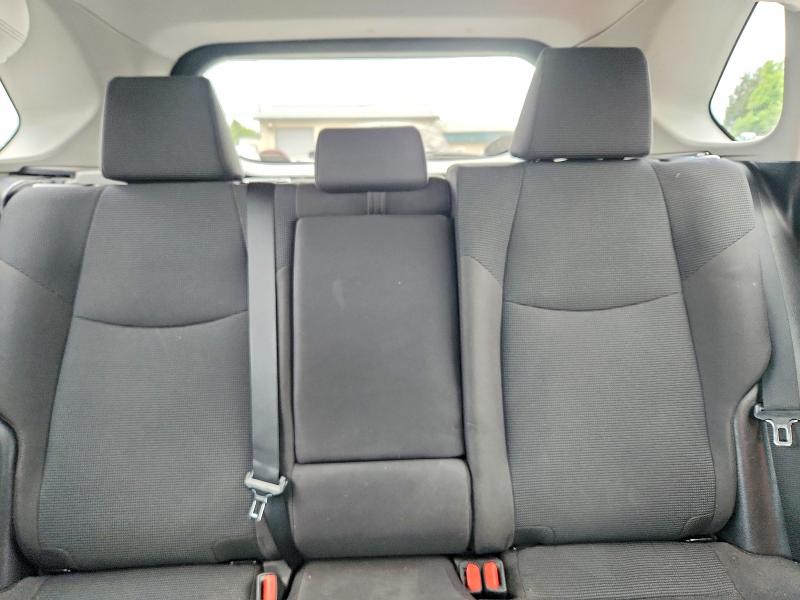 Photo 10 from auction – 2019 TOYOTA RAV4 with VIN 2T3MWRFV3KW038778