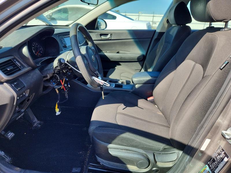 Photo 7 from auction – 2017 KIA OPTIMA with VIN 5XXGT4L33HG161536