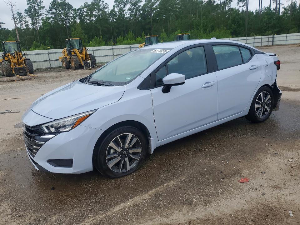 NISSAN VERSA 2025 with VIN 3N1CN8EV5SL895592 - Photo from auction
