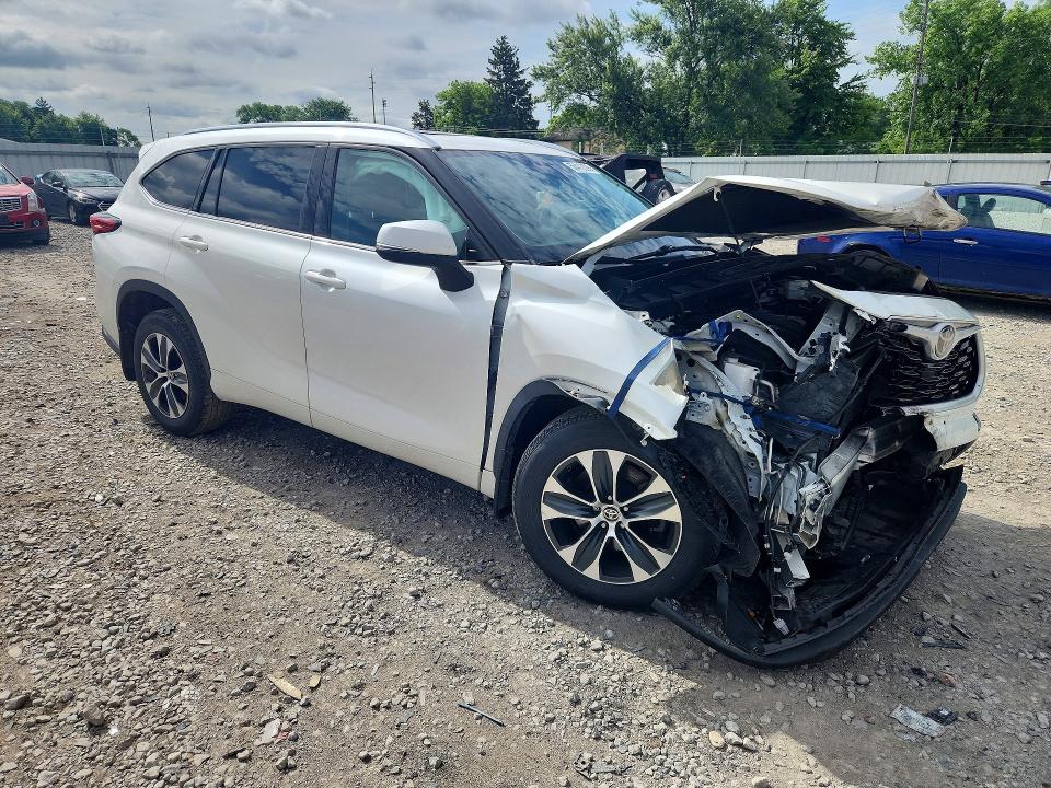 Photo 4 from auction – 2020 TOYOTA HIGHLANDER with VIN 5TDGZRBH0LS022545