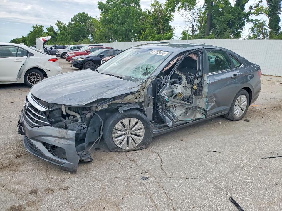 VOLKSWAGEN JETTA 2019 with VIN 3VWC57BU4KM069990 - Photo from auction
