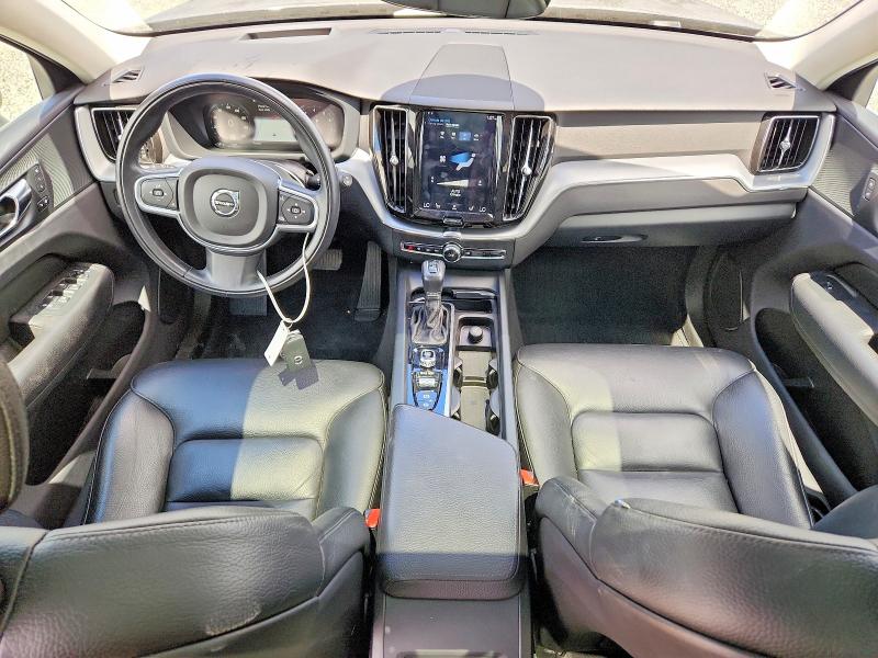 Zdjęcie 8 z aukcji – 2018 VOLVO XC60 z VIN LYVA22RK2JB087662