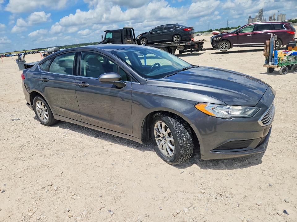 Photo 4 from auction – 2018 FORD FUSION with VIN 3FA6P0G70JR203552