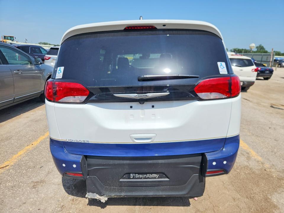 Photo 6 from auction – 2025 CHRYSLER VOYAGER with VIN 2C4RC1CG7SR579719