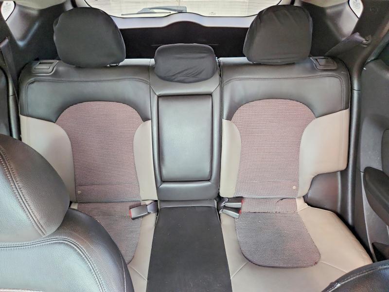 Photo 10 from auction – 2011 HYUNDAI TUCSON with VIN KM8JUCAC0BU257511