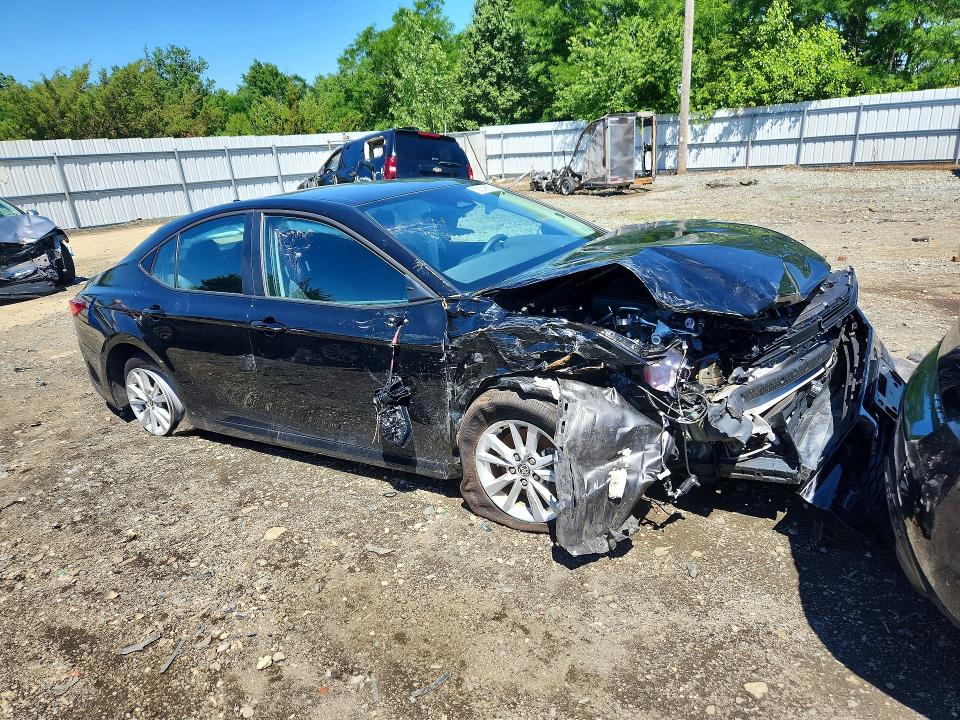 Photo 4 from auction – 2026 TOYOTA CAMRY with VIN 4T1DAACK8TU260320