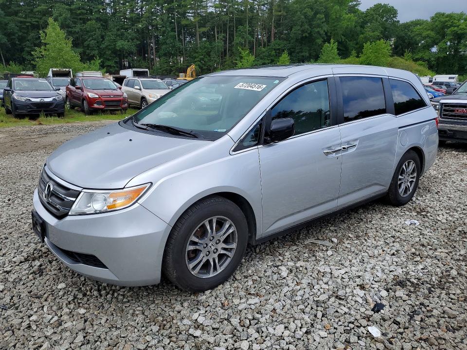 HONDA ODYSSEY 2013 with VIN 5FNRL5H67DB030138 - Photo from auction