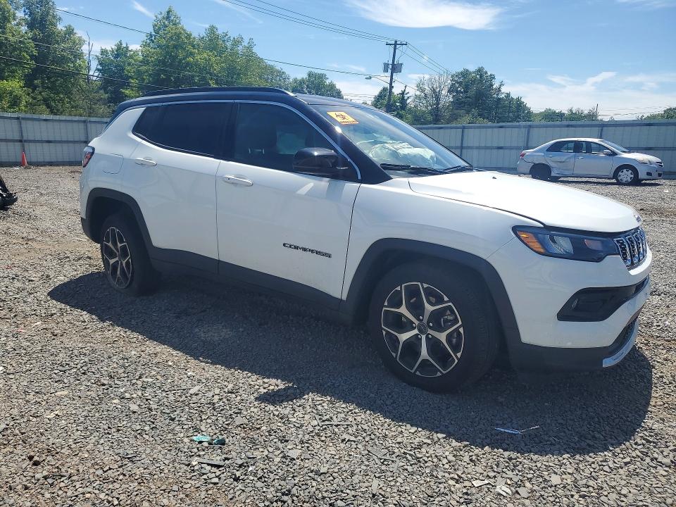 Photo 4 from auction – 2025 JEEP COMPASS with VIN 3C4NJDCN5ST587755