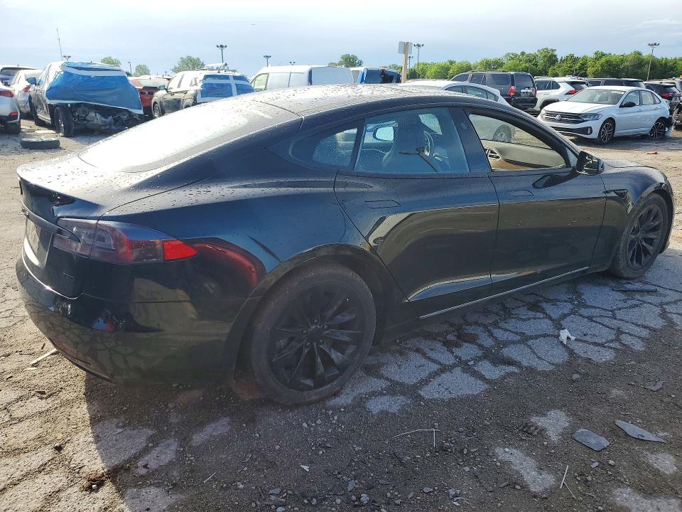 Photo 3 from auction – 2017 TESLA MODEL S with VIN 5YJSA1E29HF207294