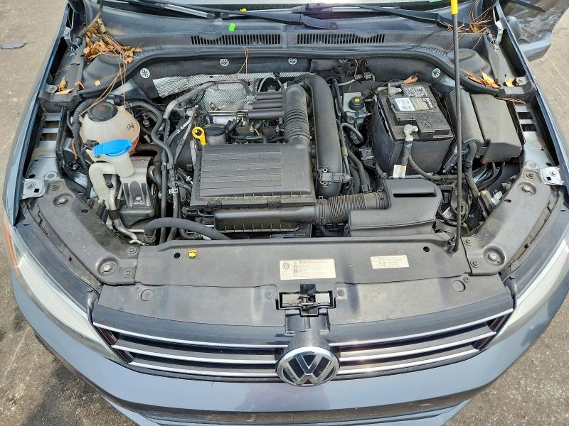 Photo 11 from auction – 2018 VOLKSWAGEN JETTA with VIN 3VW2B7AJXJM247346