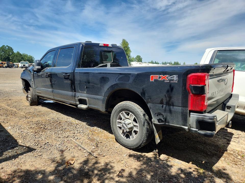 Photo 2 from auction – 2024 FORD F-350 with VIN 1FT8W3BT3REC86033