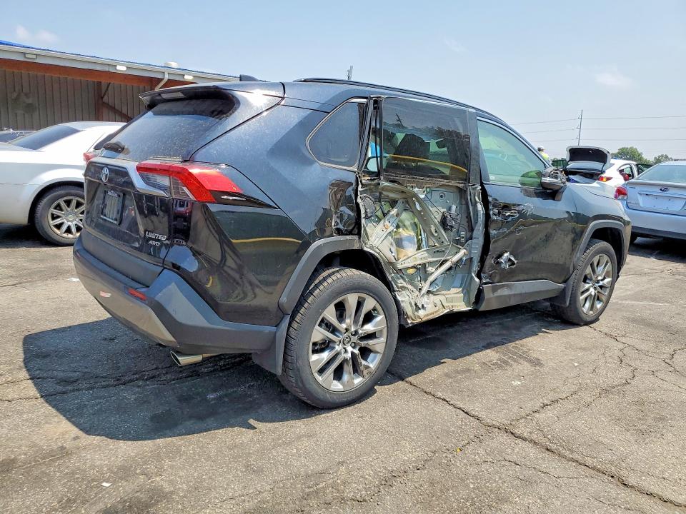 Zdjęcie 3 z aukcji – 2022 TOYOTA RAV4 z VIN JTMN1RFV2ND085403