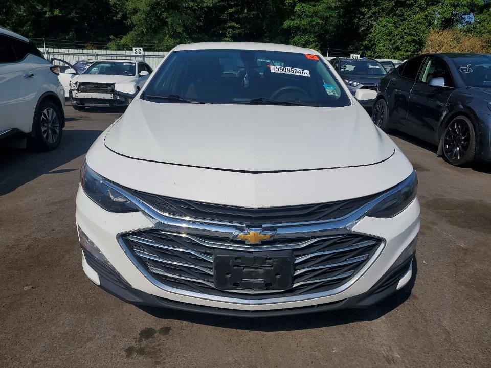 Photo 5 from auction – 2021 CHEVROLET MALIBU with VIN 1G1ZD5ST2MF024442