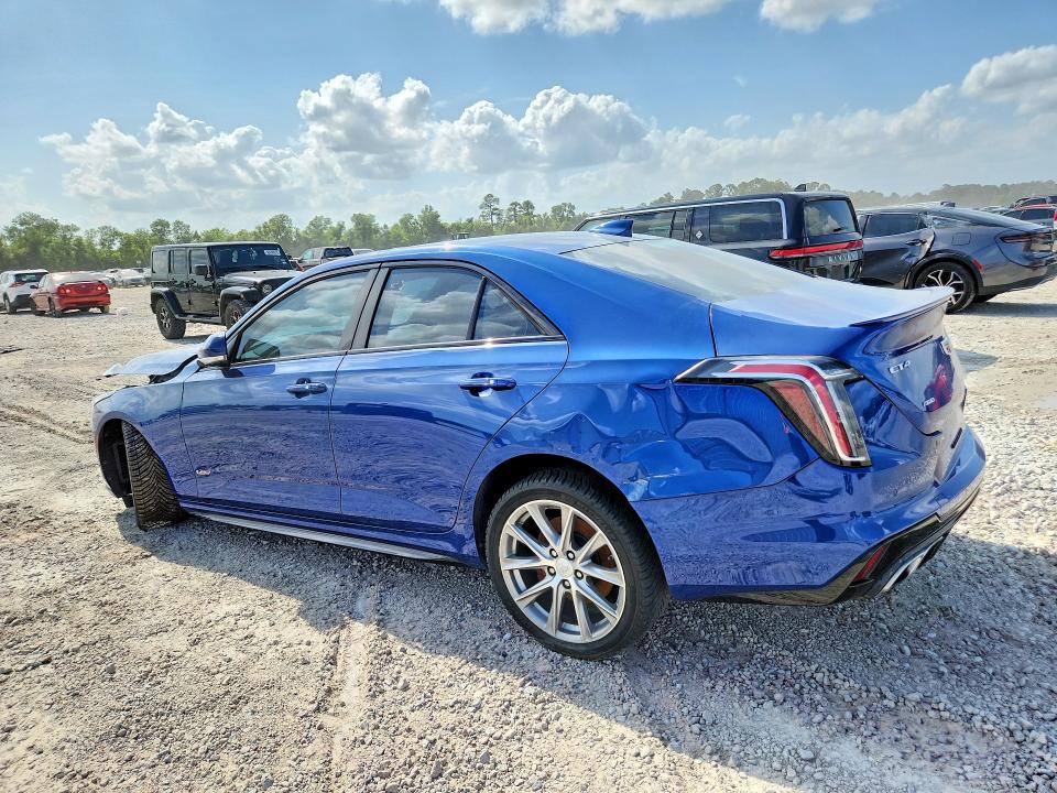 Photo 2 from auction – 2022 CADILLAC CT4-V with VIN 1G6DH5RL0N0102056