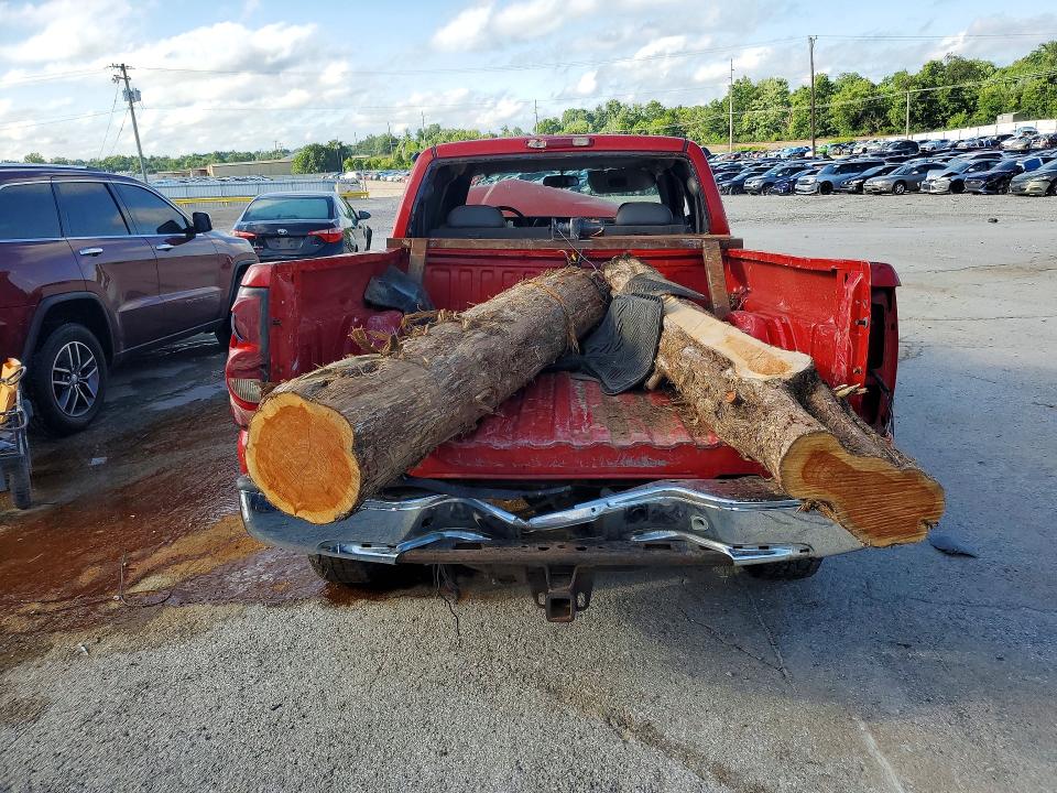 Photo 6 from auction – 2004 CHEVROLET SILVERADO with VIN 1GCEK19T24E287174