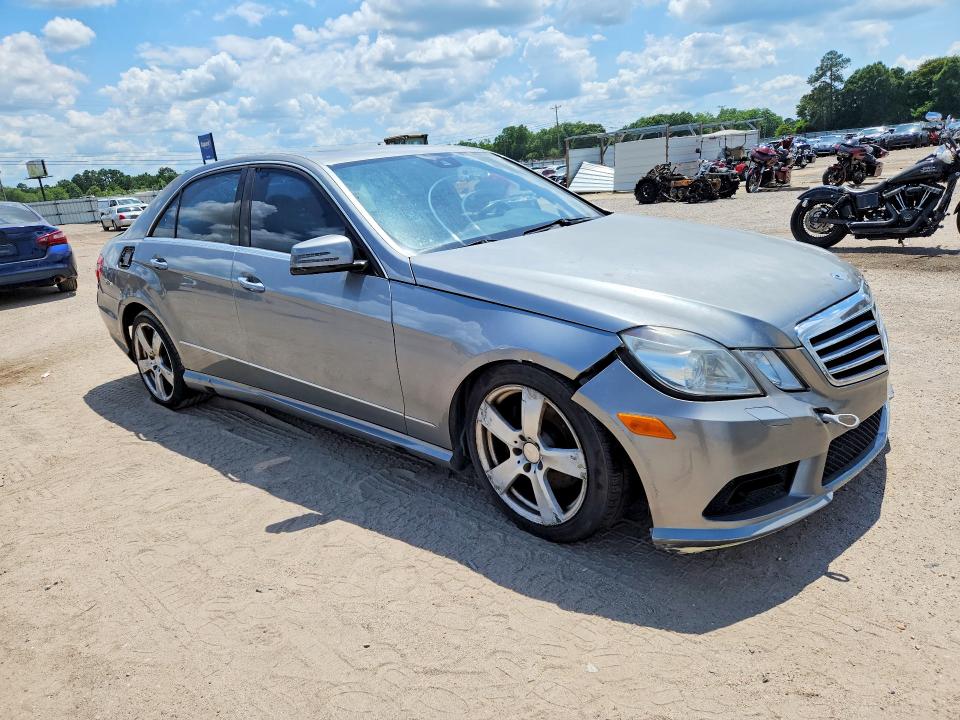 Photo 4 from auction – 2010 MERCEDES-BENZ E with VIN WDDHF5GB9AA167626