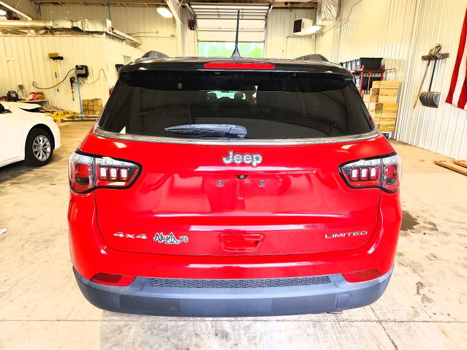 Photo 6 from auction – 2018 JEEP COMPASS with VIN 3C4NJDCB1JT280961